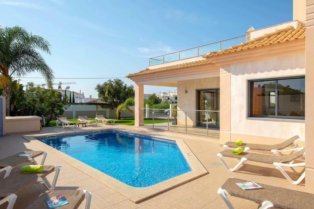 Villa Ruana - 5 Bedrooms On Suite- Free Out Door Hot Jacuzzi - By Bedzy アルブフェイラ エクステリア 写真