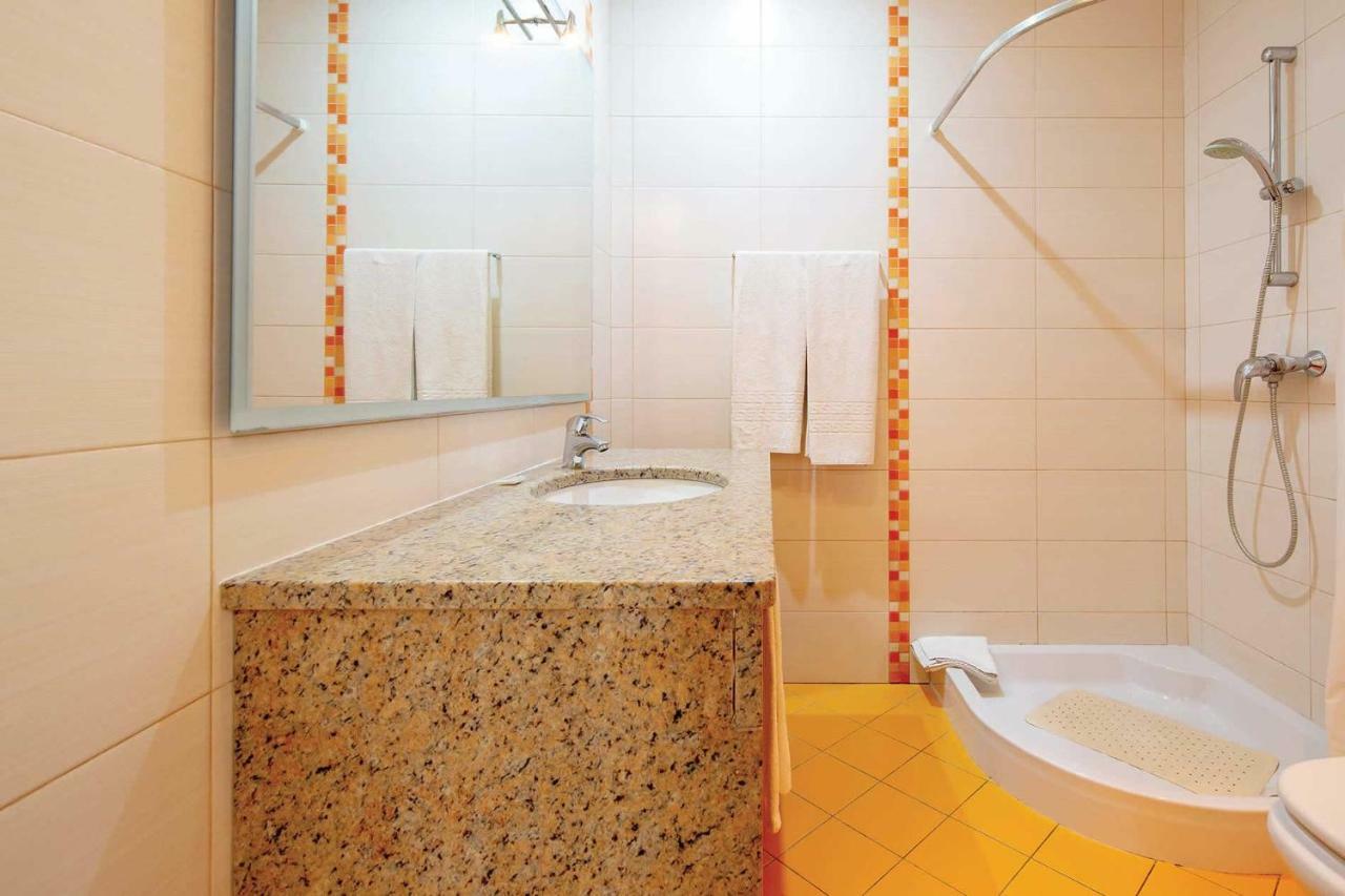 Villa Ruana - 5 Bedrooms On Suite- Free Out Door Hot Jacuzzi - By Bedzy アルブフェイラ エクステリア 写真