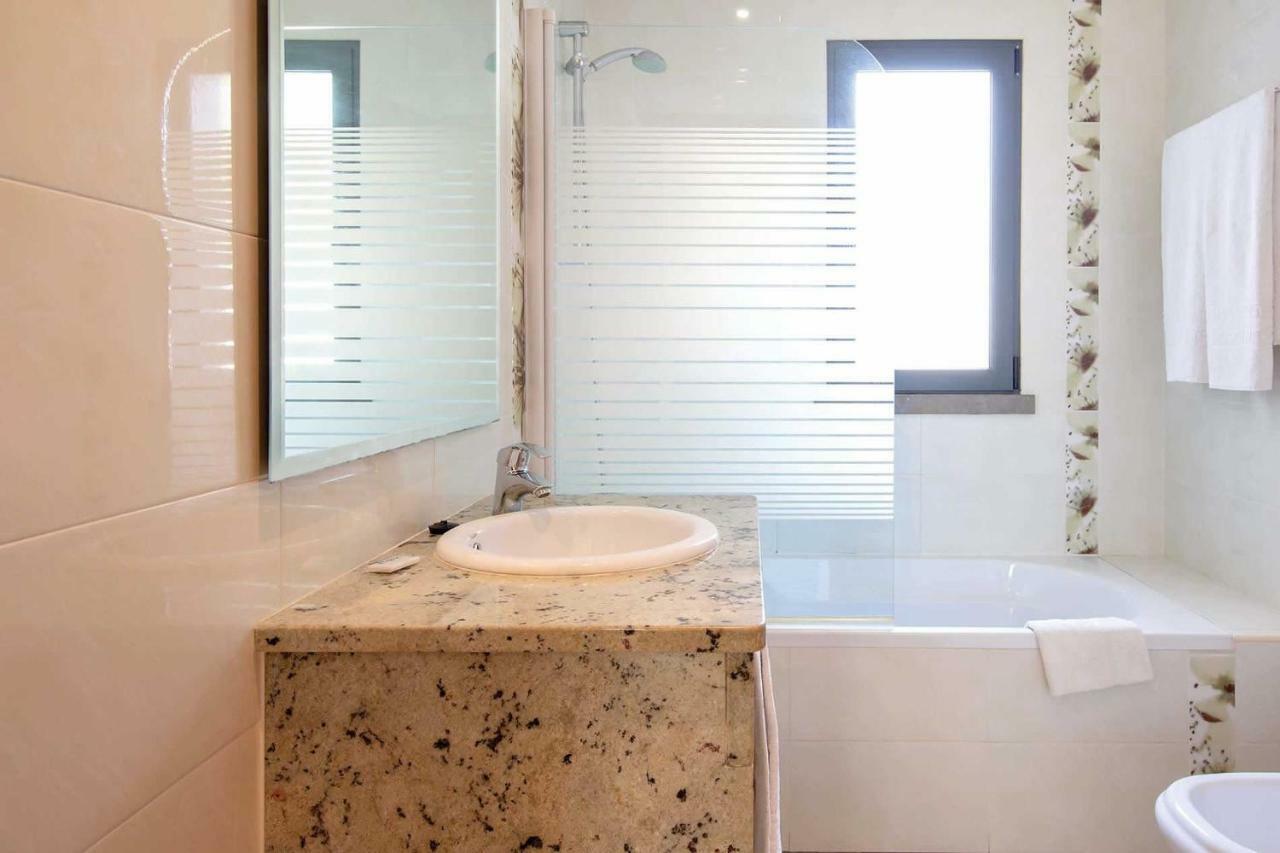Villa Ruana - 5 Bedrooms On Suite- Free Out Door Hot Jacuzzi - By Bedzy アルブフェイラ エクステリア 写真
